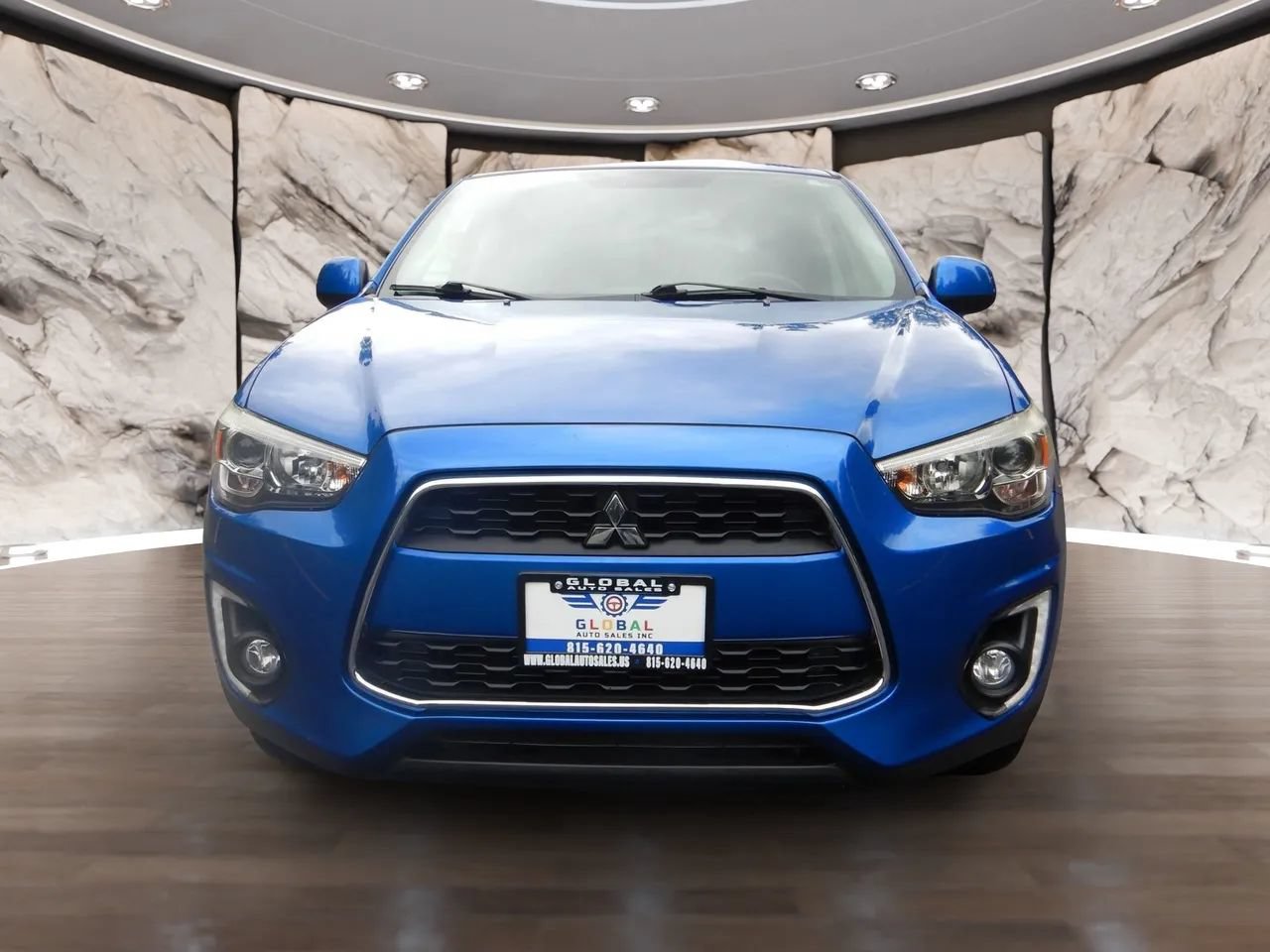 Used 2015 Mitsubishi Outlander Sport SE FWD image 2