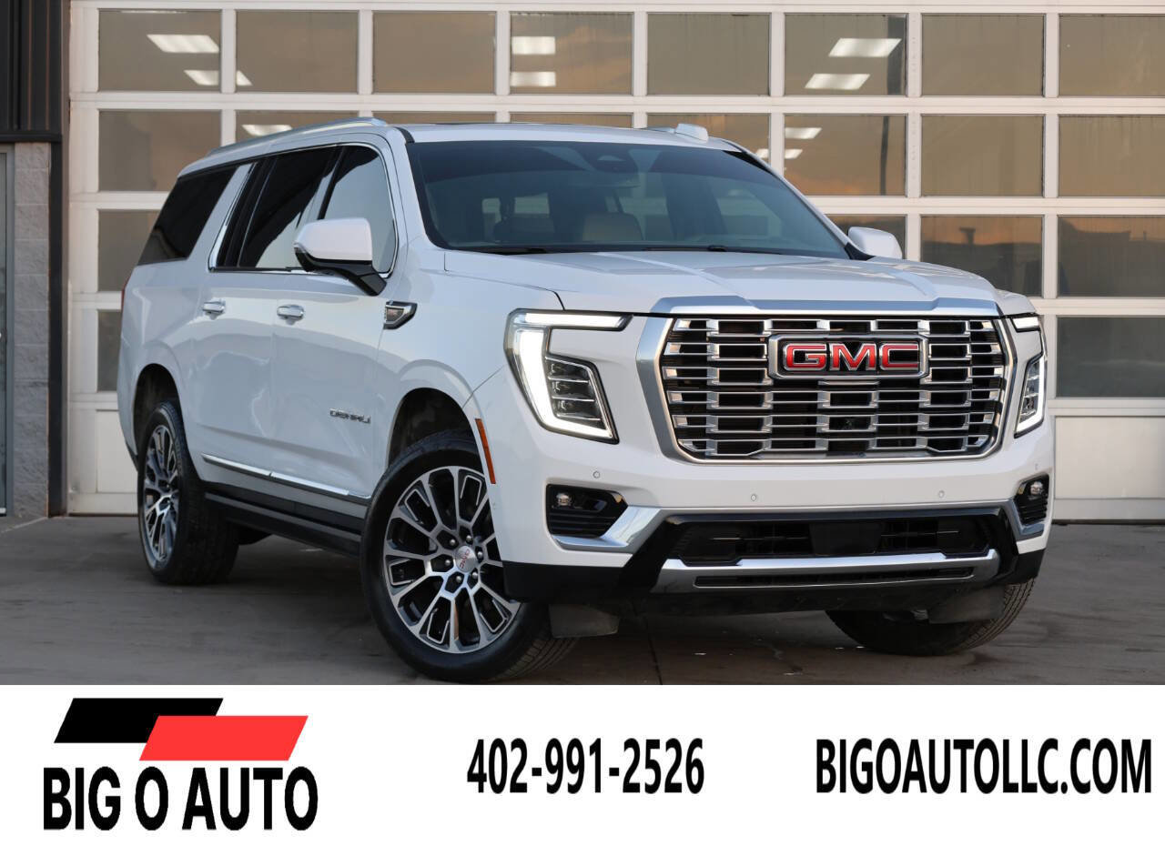 Used 2025 GMC Yukon XL Denali w/ Sun & Power Step Package