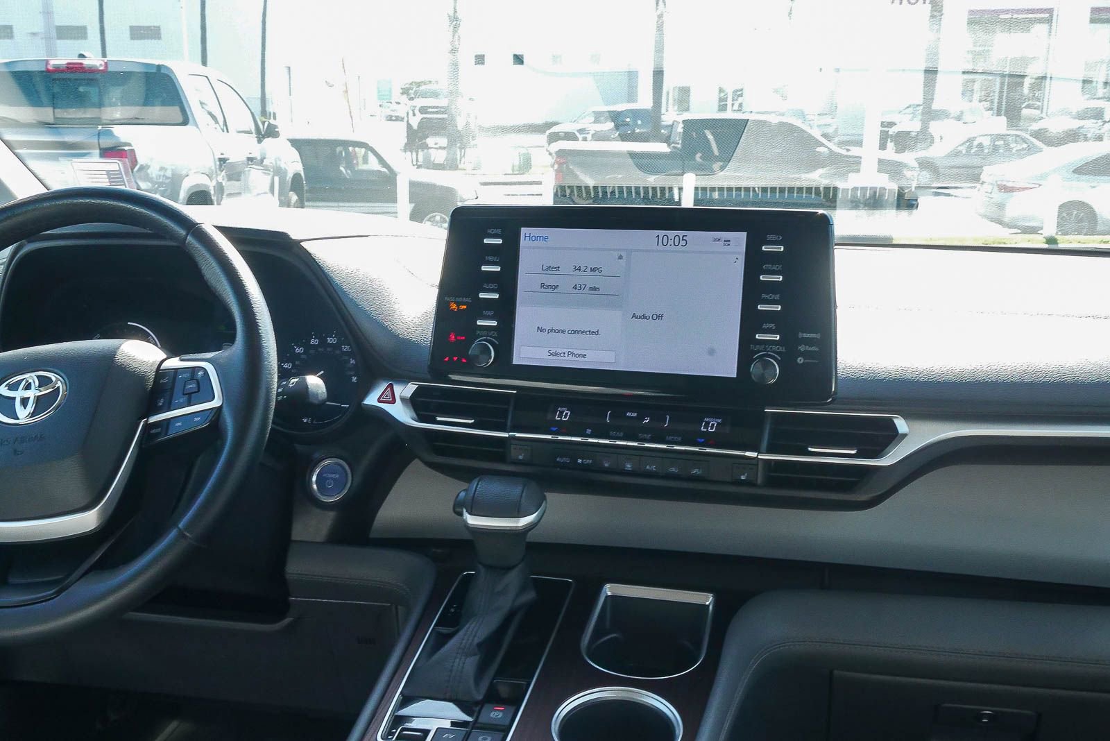 Used 2022 Toyota Sienna XLE image 12