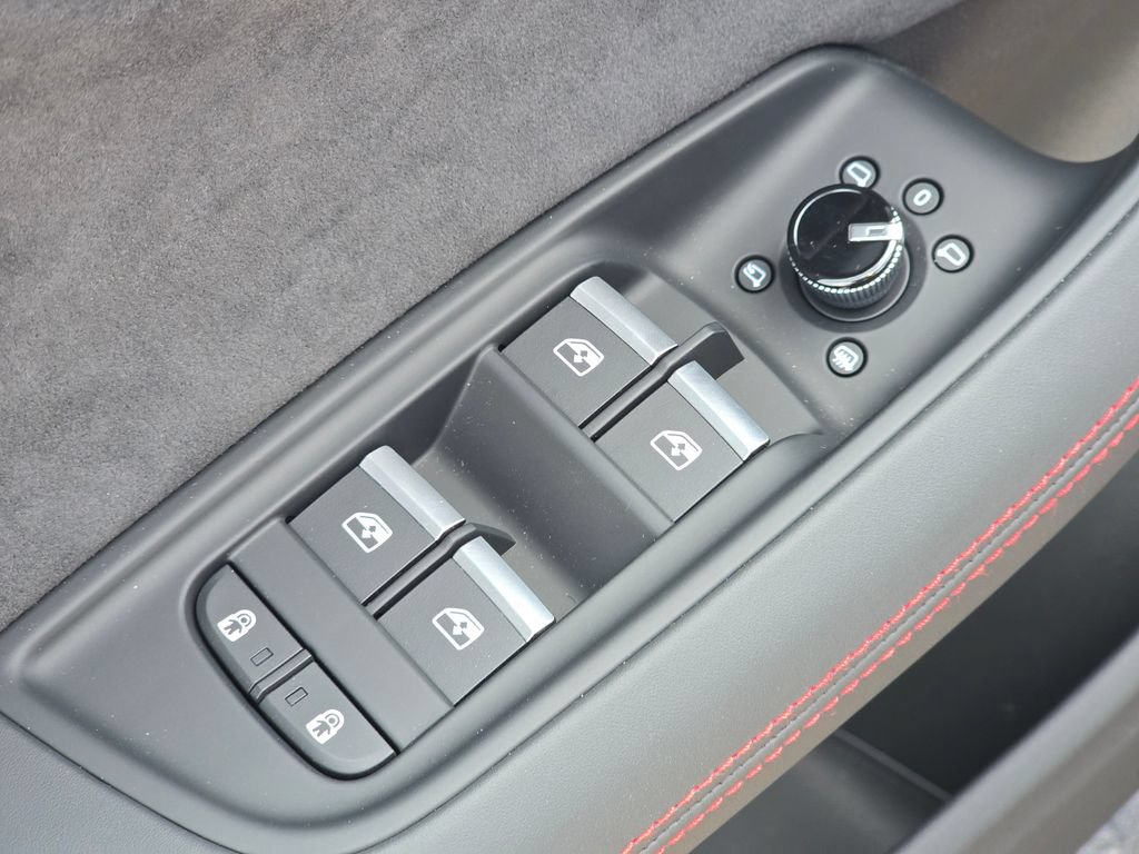 New 2026 Audi SQ7 Prestige AWD/4WD image 18