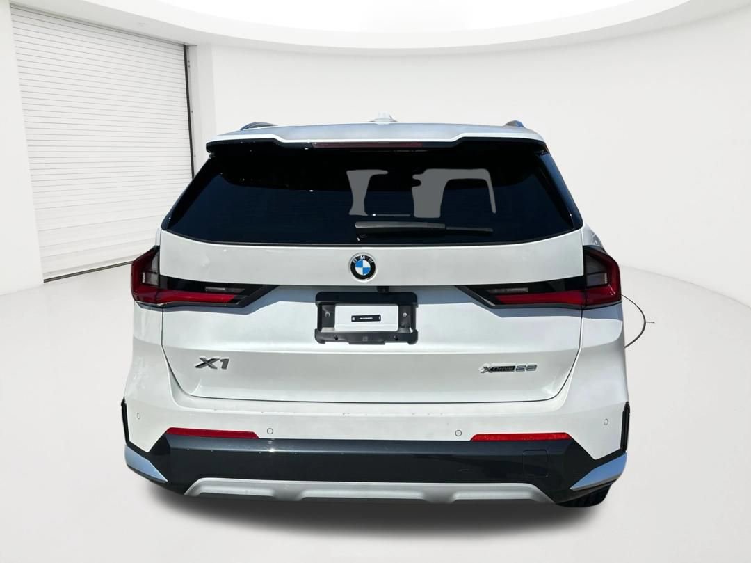 Used 2025 BMW X1 xDrive28i image 6