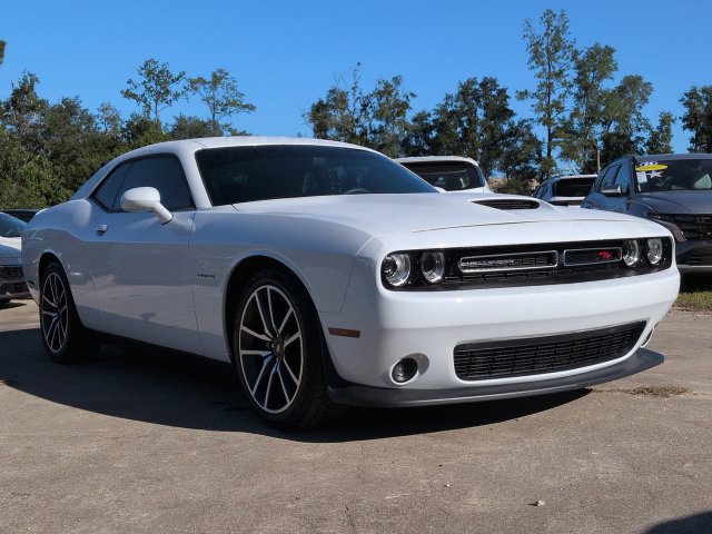 Used 2022 Dodge Challenger R/T w/ Plus Package RWD image 3
