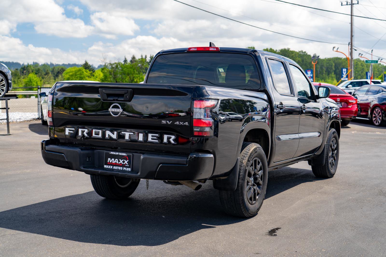 Used 2022 Nissan Frontier SV AWD/4WD image 9