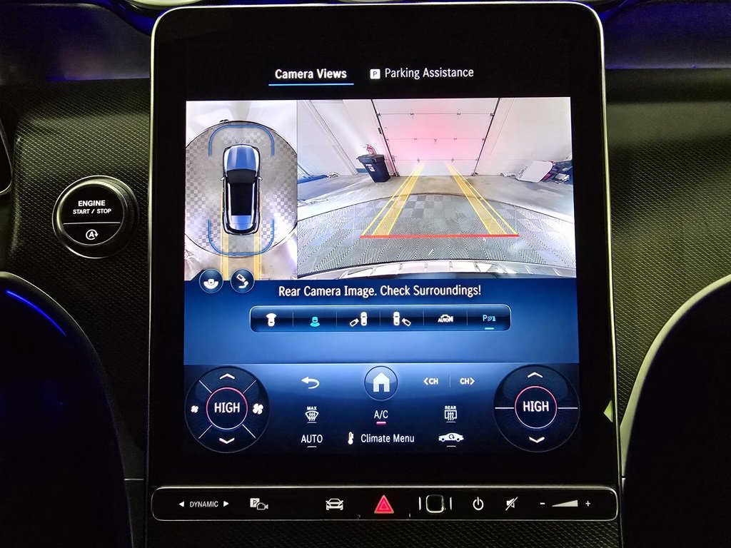 Used 2025 Mercedes-Benz GLC 300 4MATIC image 15