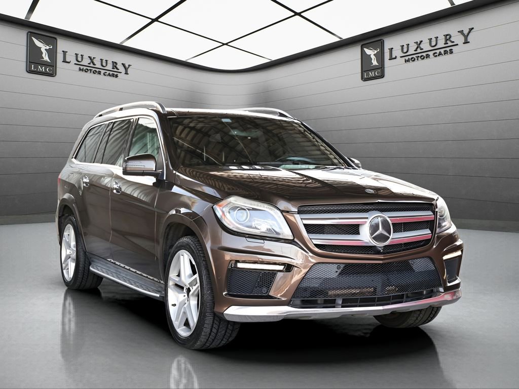 Used 2013 Mercedes-Benz GL 550 4MATIC image 1