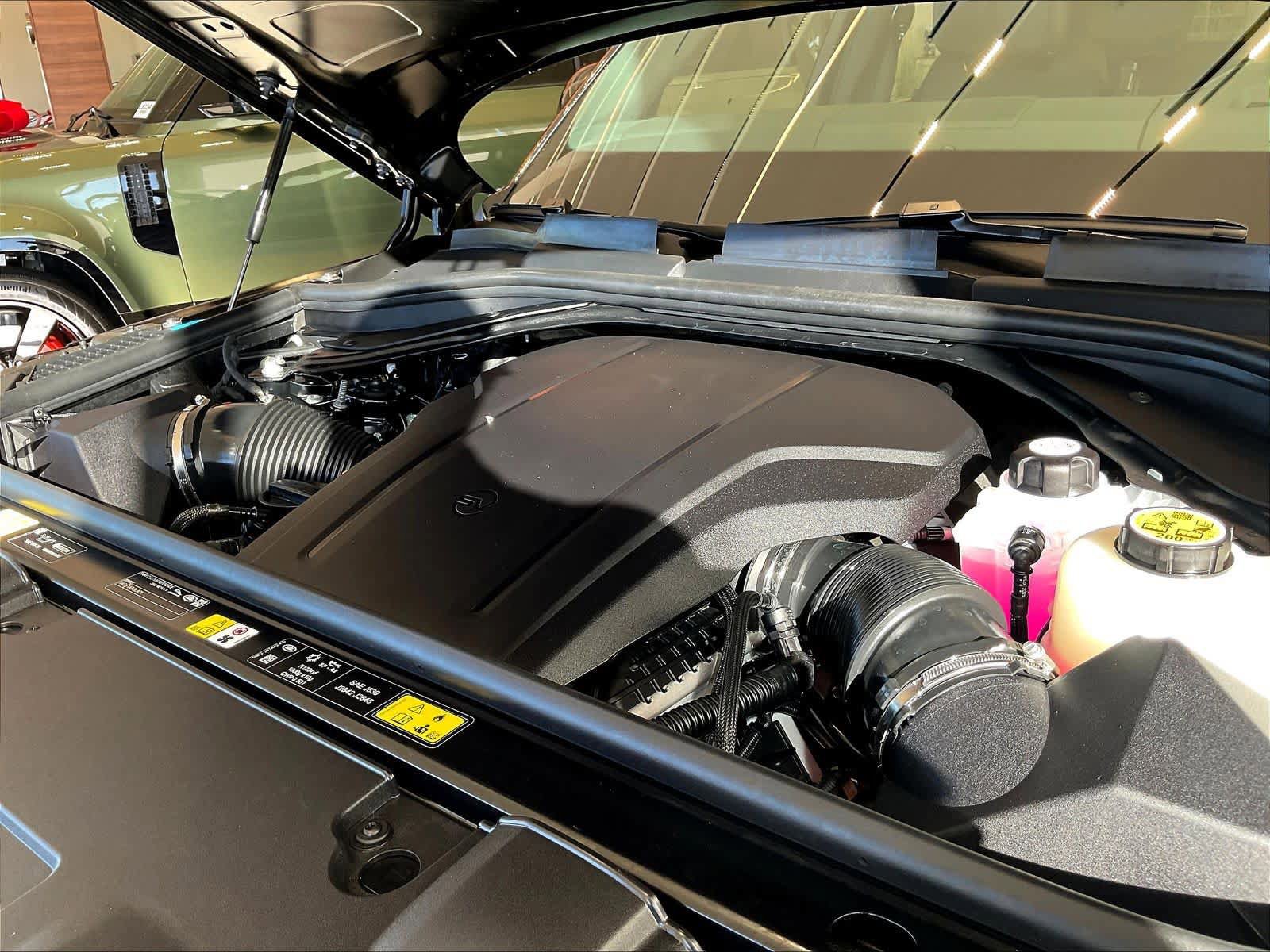 New 2026 Land Rover Range Rover SV image 29