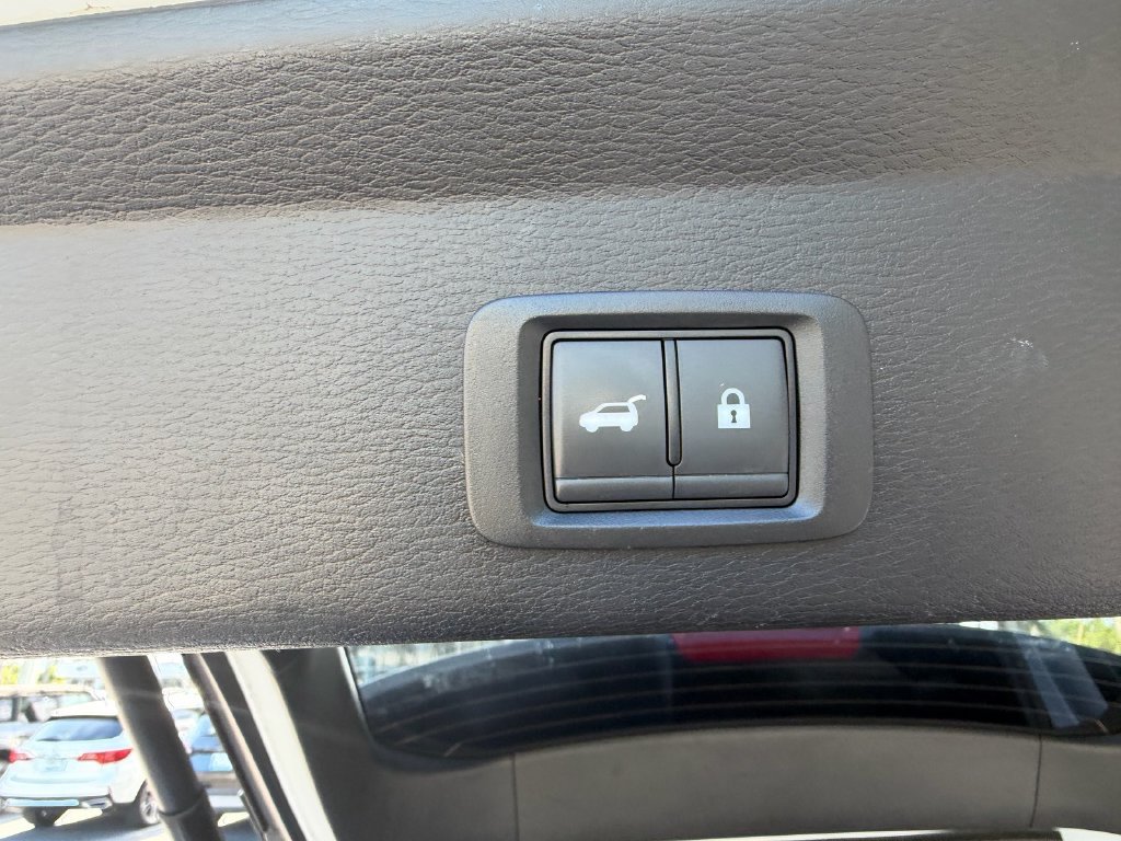 Used 2024 Mitsubishi Outlander SE AWD/4WD image 12
