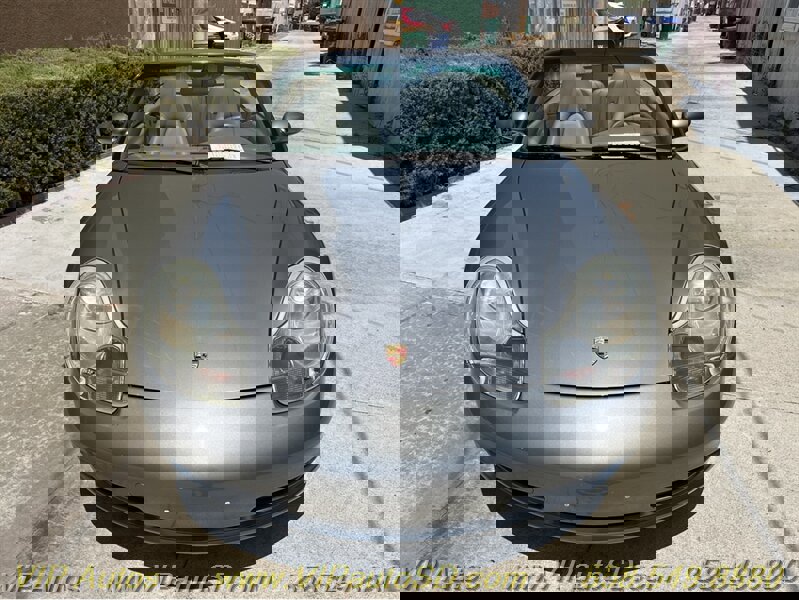 Used 2001 Porsche 911 Carrera 4 image 2