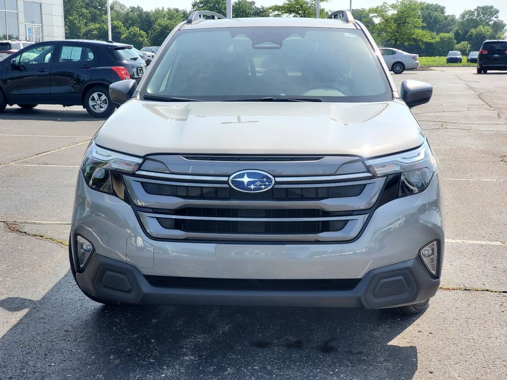 Certified 2025 Subaru Forester Premium AWD/4WD image 2