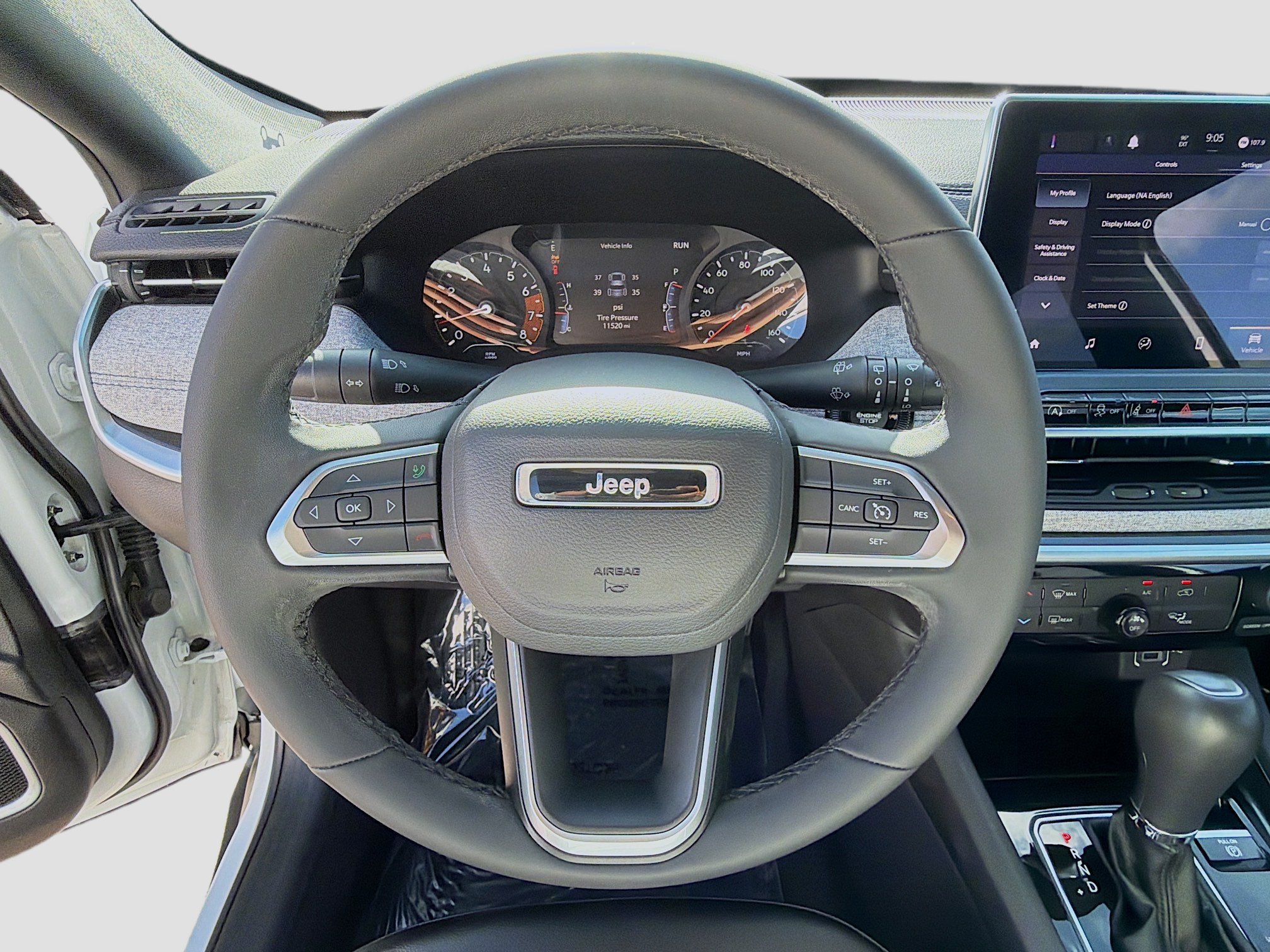 Used 2023 Jeep Compass Latitude AWD/4WD image 32