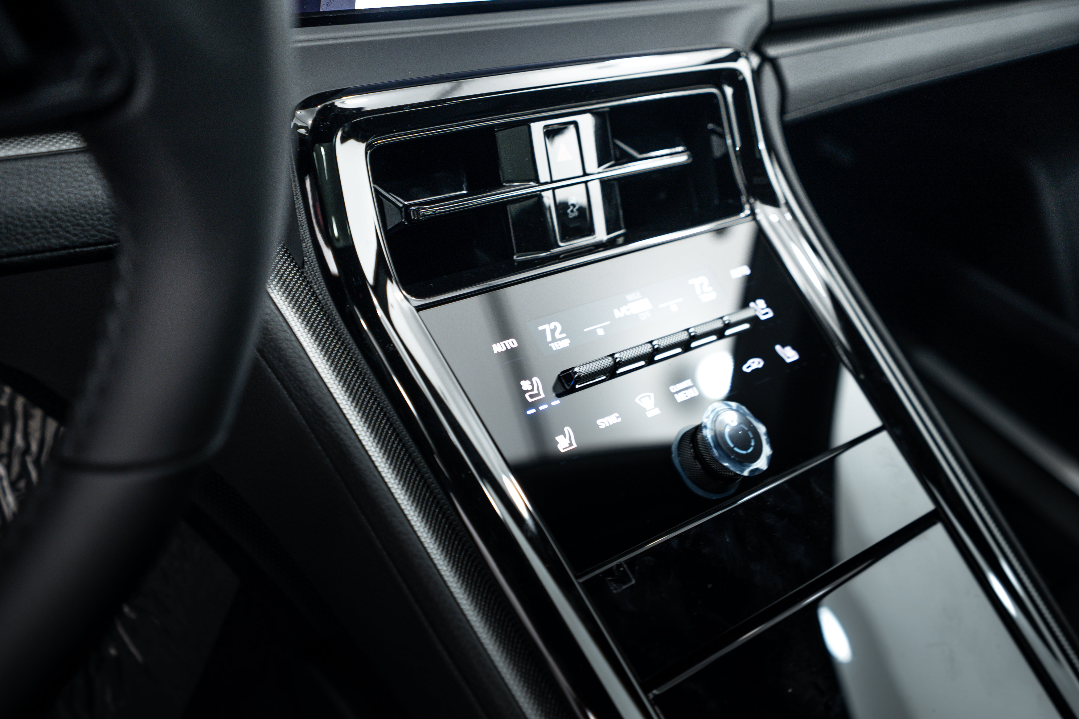 New 2026 Porsche Panamera 4 AWD/4WD image 16