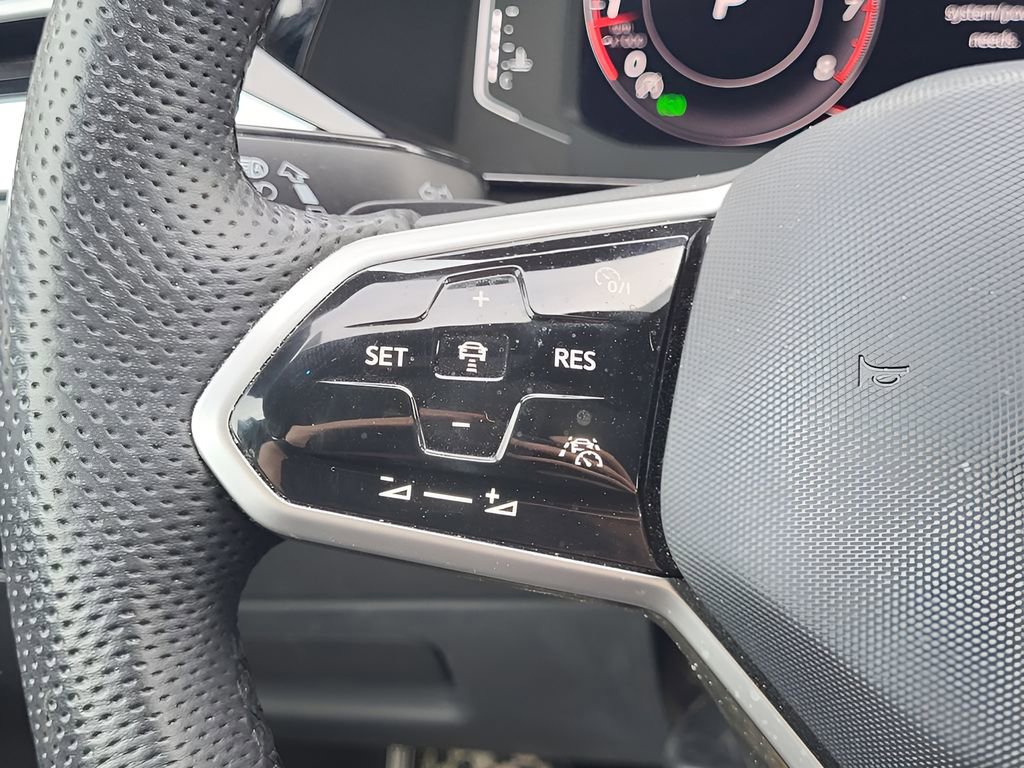 Used 2023 Volkswagen Arteon SEL Premium AWD/4WD image 19