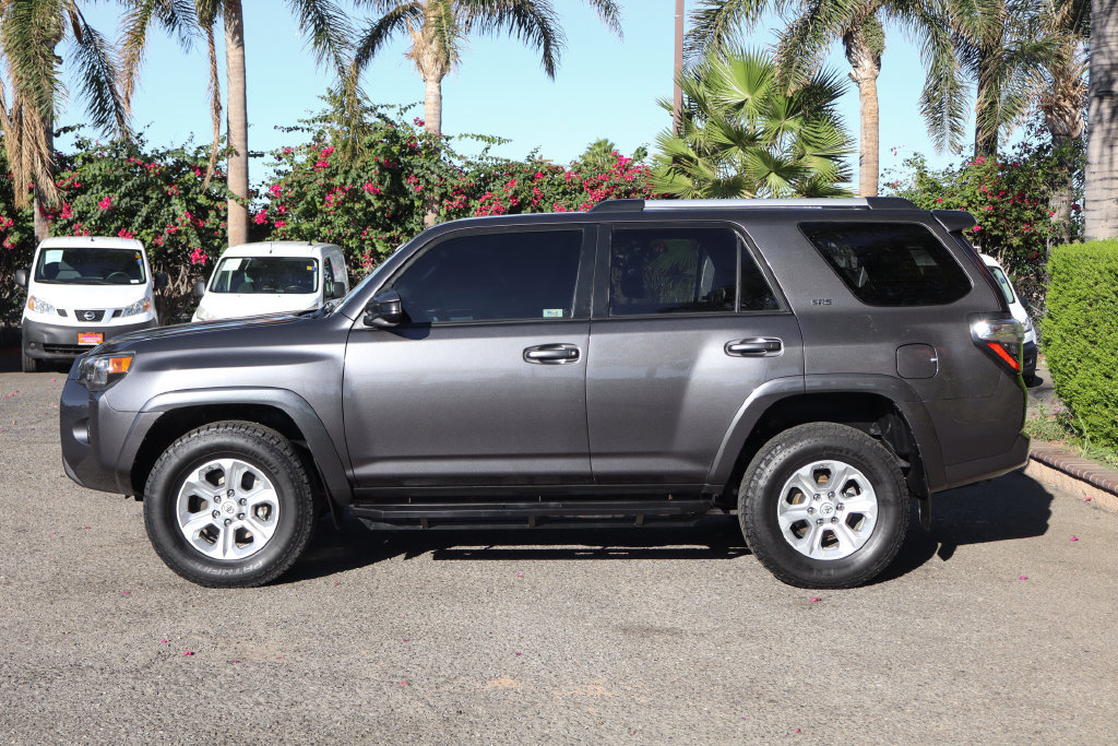Used 2021 Toyota 4Runner SR5 AWD/4WD image 5