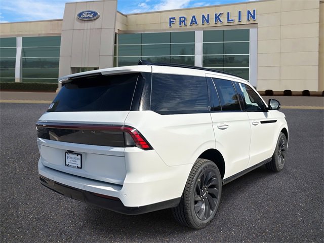 New 2025 Lincoln Navigator Reserve w/ Jet Appearance Package image 7