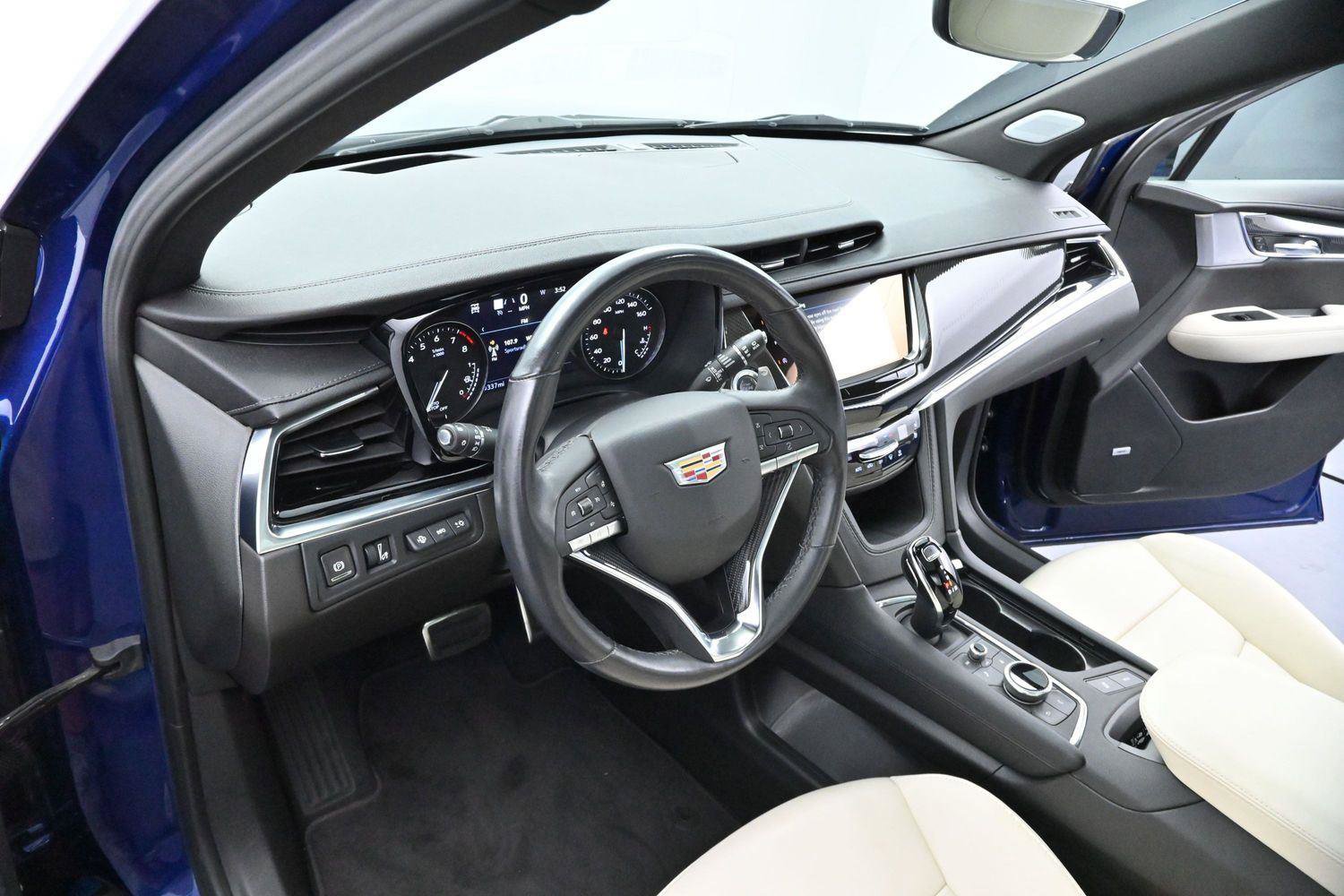 Certified 2024 Cadillac XT6 Sport w/ Technology Package AWD/4WD image 14