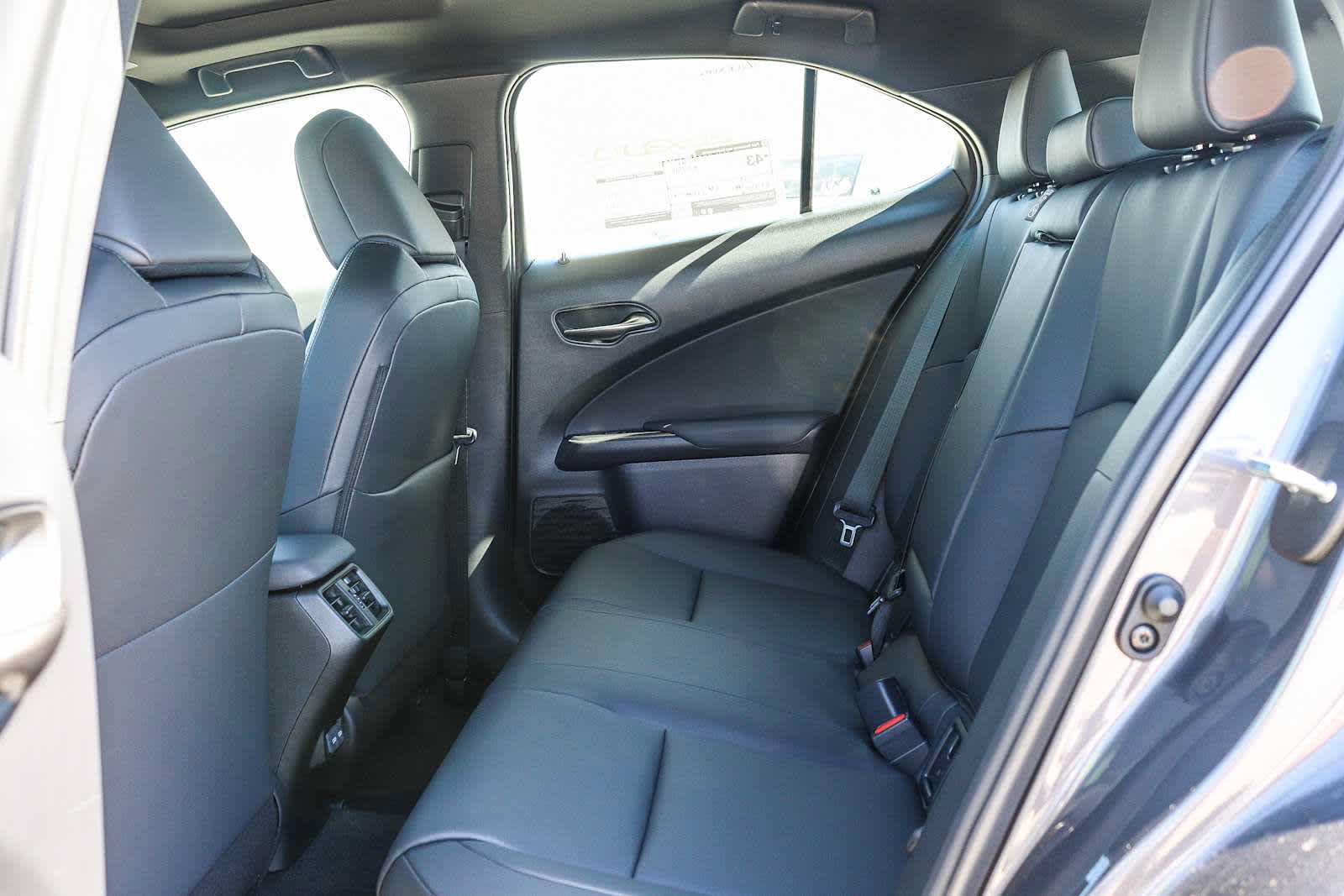 New 2026 Lexus UX 300h FWD image 21