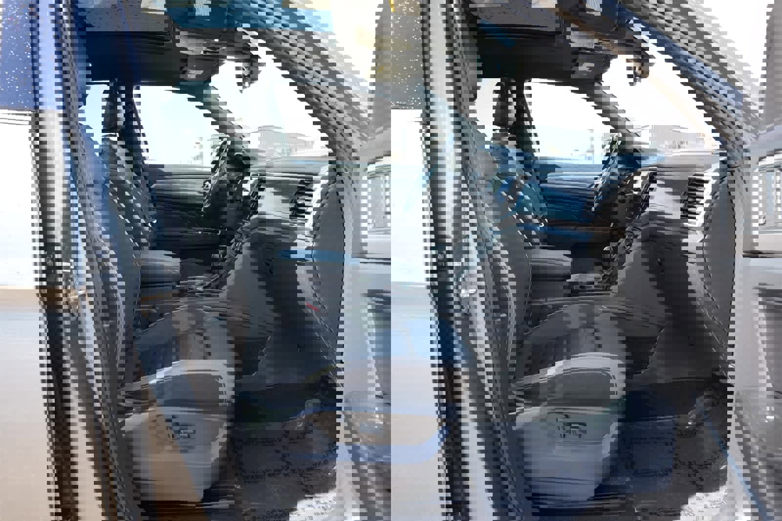 Used 2020 Volkswagen Atlas Cross Sport SEL Premium R-Line image 24