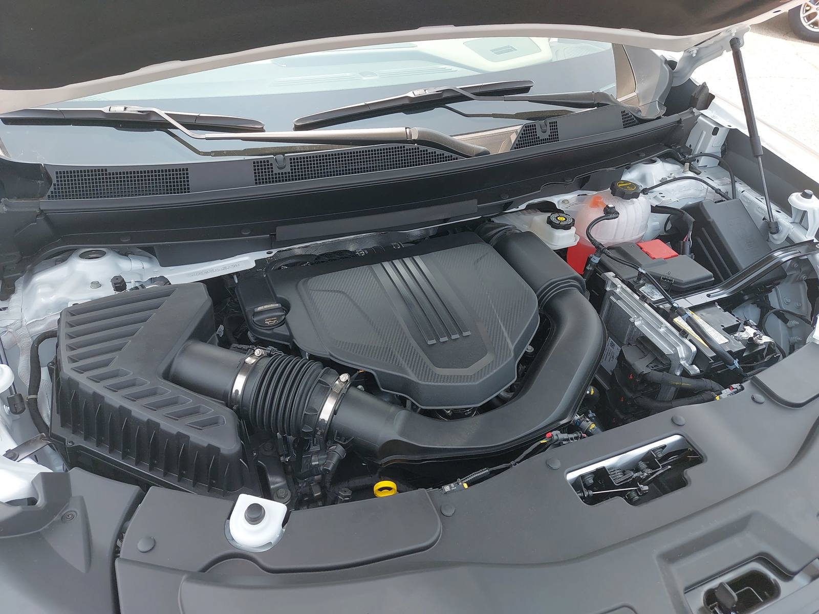 New 2025 GMC Acadia Elevation FWD image 32