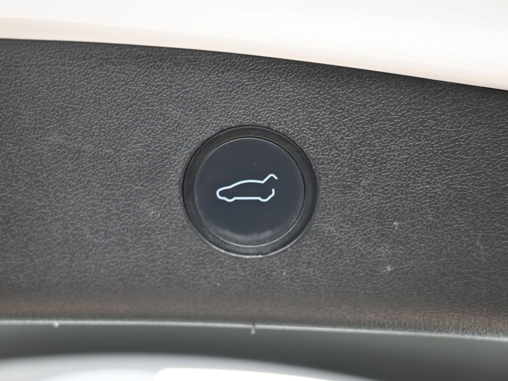 Used 2021 Tesla Model 3 Standard Range Plus image 44
