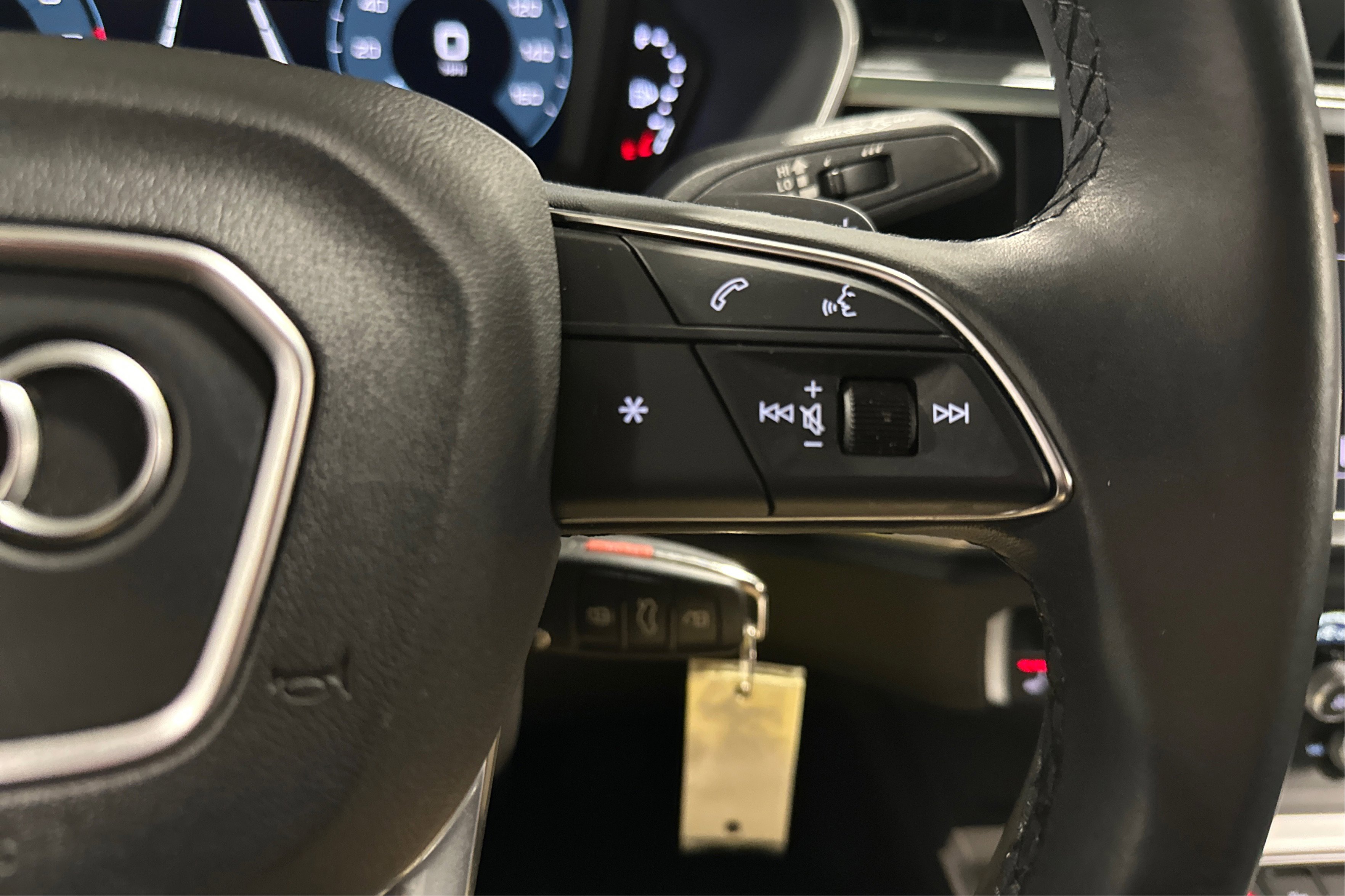 Used 2025 Audi Q3 2.0T Premium image 27