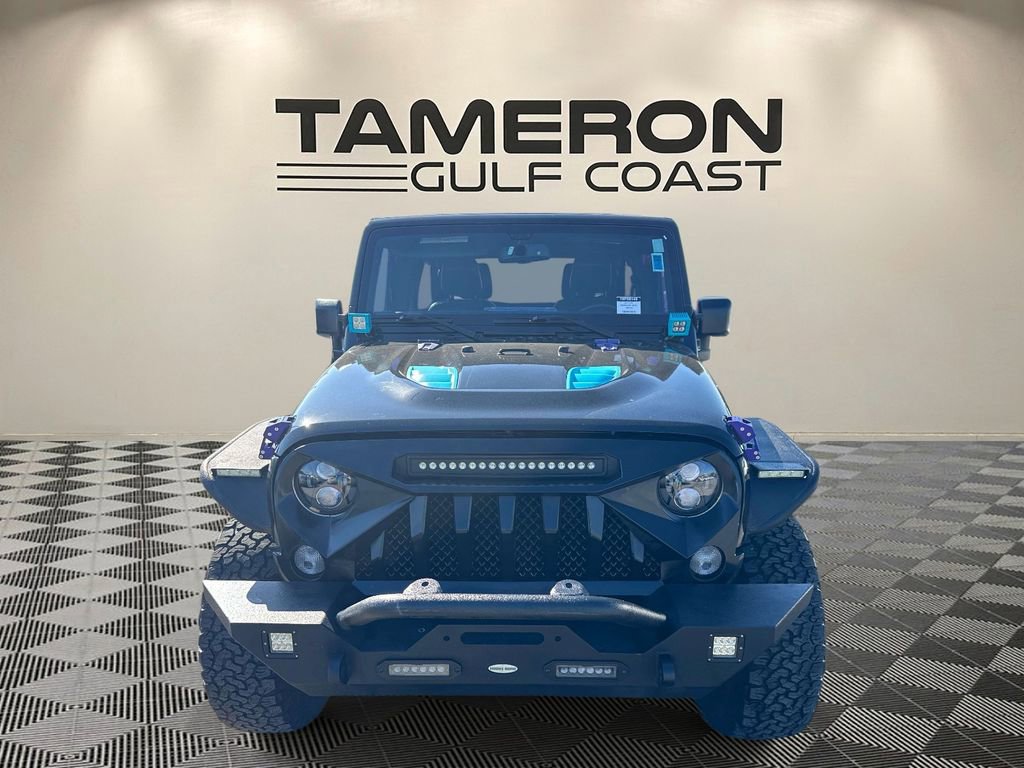 Used 2015 Jeep Wrangler Unlimited Rubicon image 2