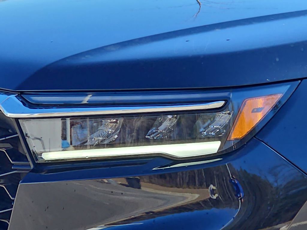 Used 2025 Honda Pilot Touring image 27