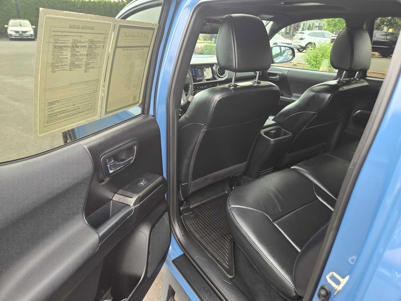 Used 2019 Toyota Tacoma TRD Off-Road AWD/4WD image 17