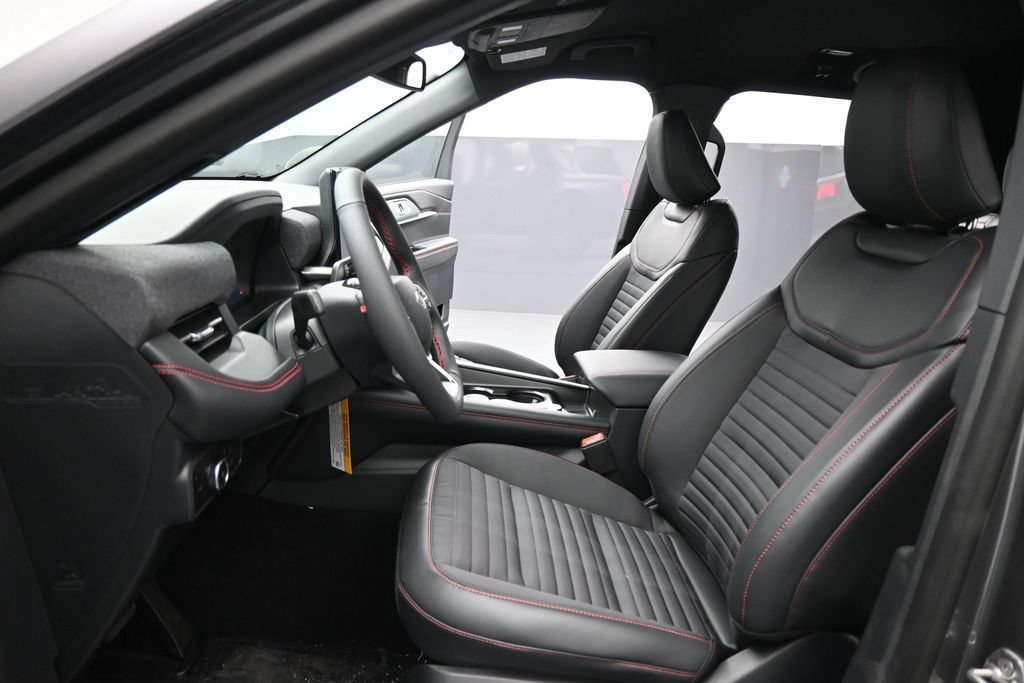 New 2026 Ford Explorer ST-Line w/ ST-Line Street Pack AWD/4WD image 9