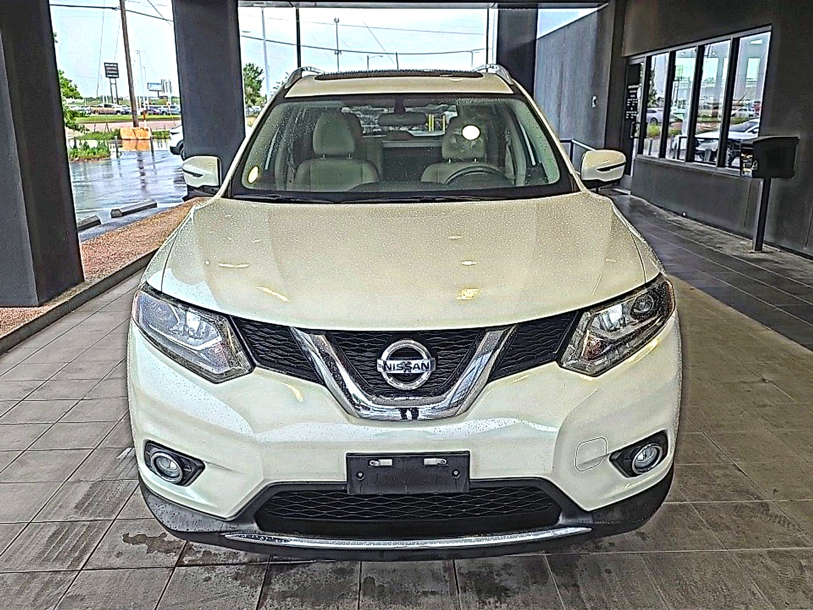 Used 2016 Nissan Rogue SL w/ SL Premium Package AWD/4WD image 2