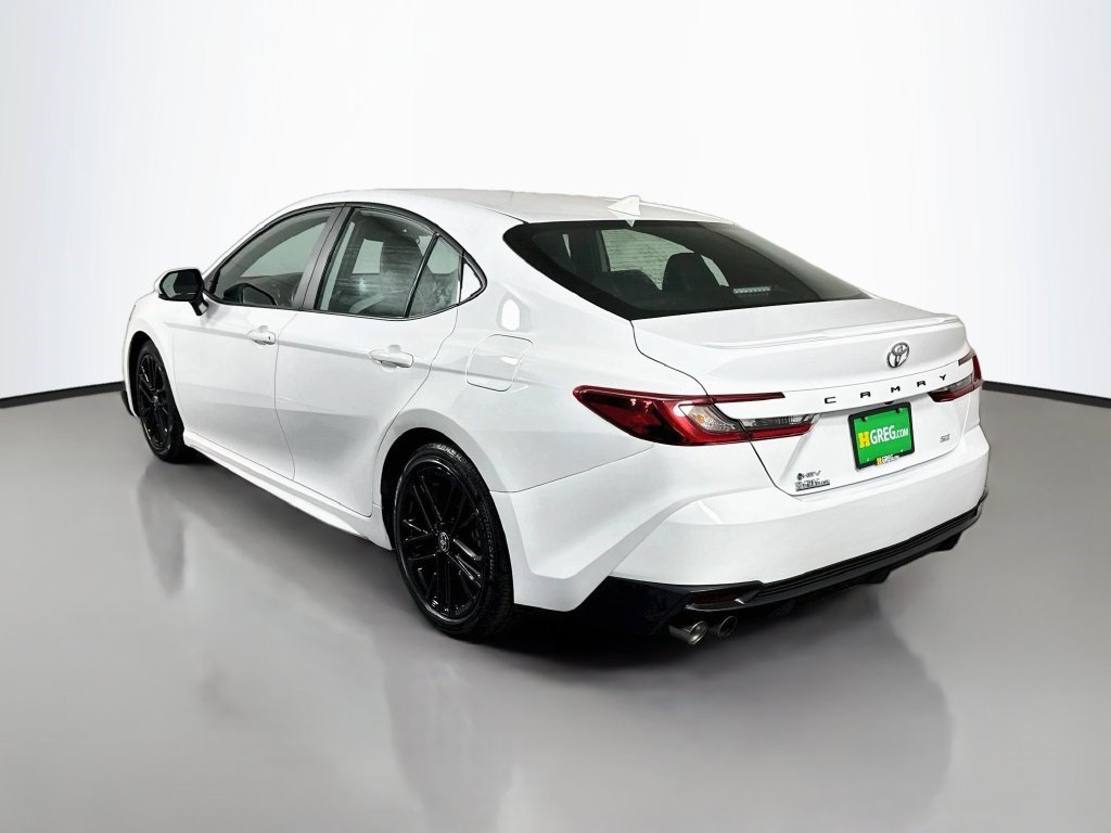 Used 2025 Toyota Camry SE FWD image 7