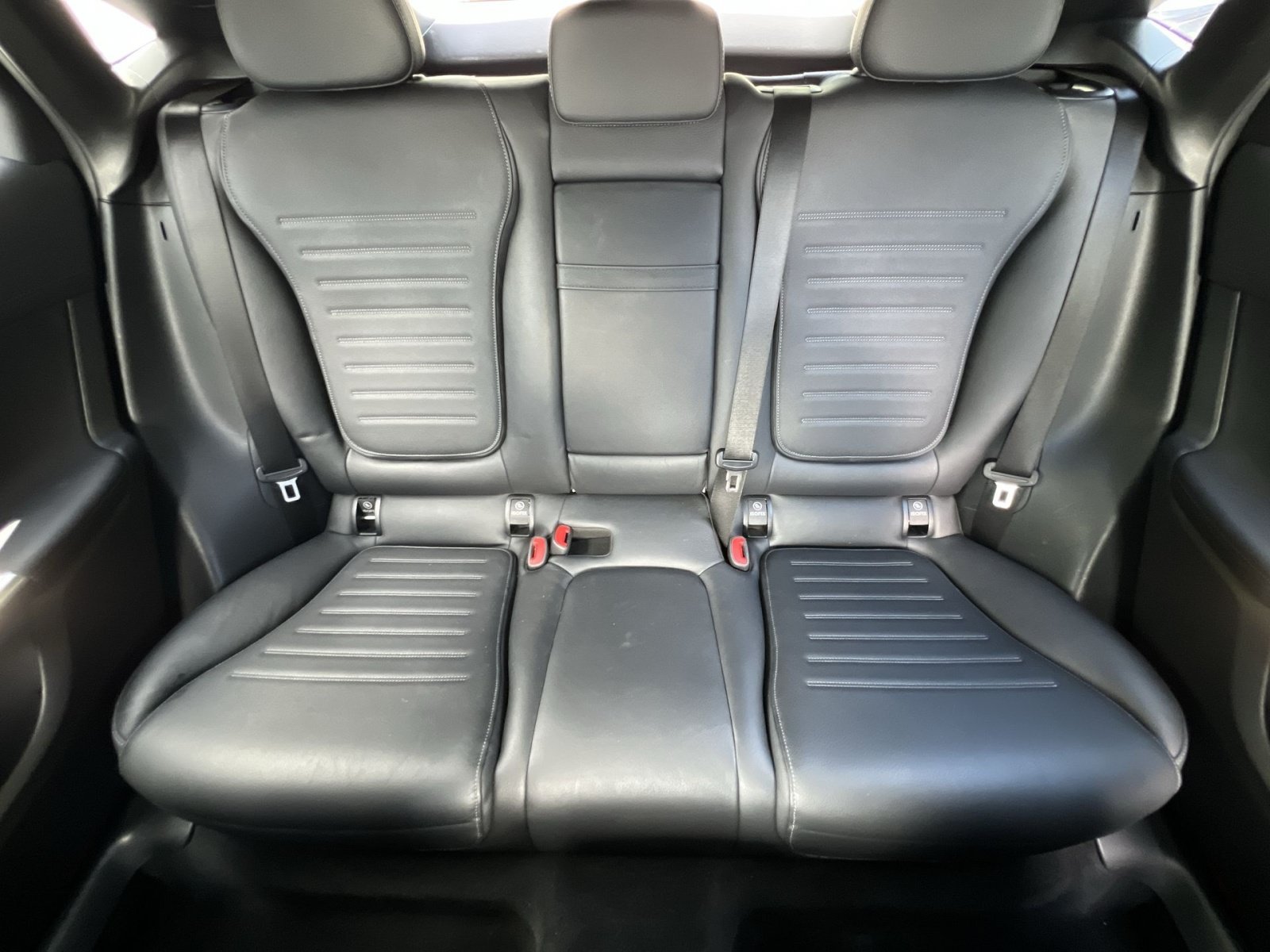 Used 2024 Mercedes-Benz GLC 300 4MATIC image 15