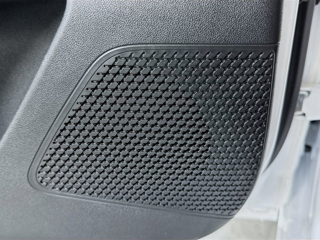 Certified 2025 Hyundai Elantra SE image 24