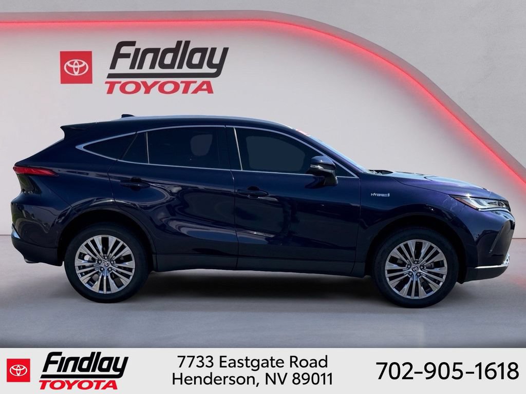 Certified 2021 Toyota Venza XLE w/ Softex Package AWD/4WD image 11