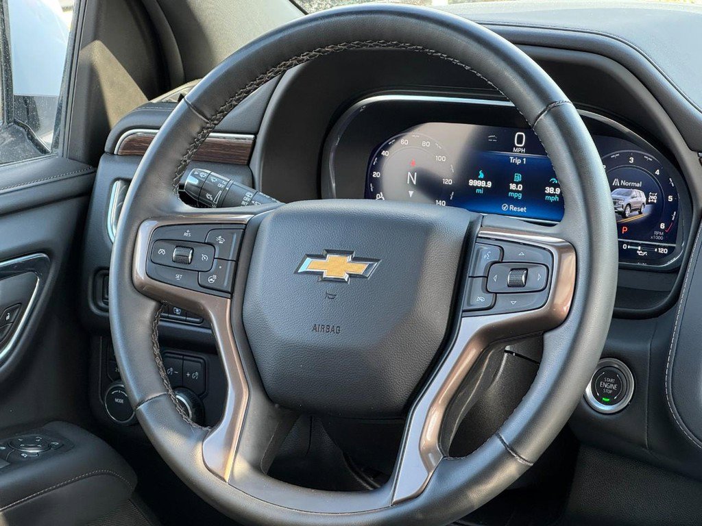 Used 2024 Chevrolet Tahoe High Country w/ Premium Package 2 AWD/4WD image 13