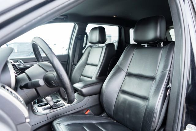 Used 2021 Jeep Grand Cherokee Limited w/ Trailer Tow Group IV image 14