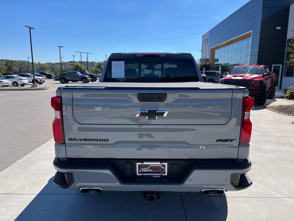 Used 2024 Chevrolet Silverado 1500 RST AWD/4WD image 20
