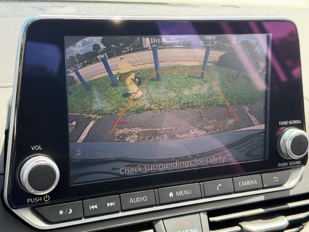 Used 2025 Nissan Altima 2.5 S FWD image 24