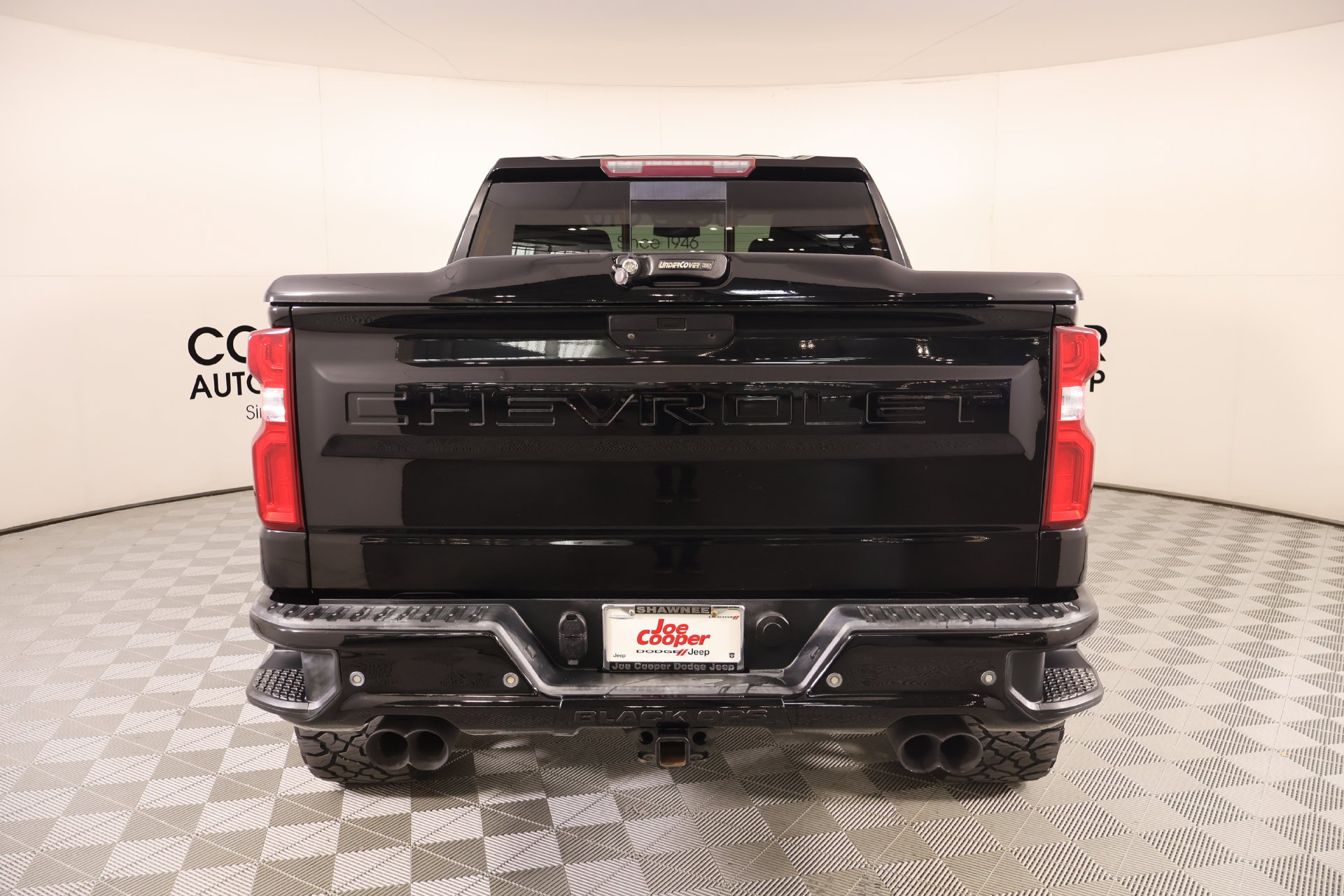 Used 2019 Chevrolet Silverado 1500 LTZ w/ LTZ Plus Package AWD/4WD image 19