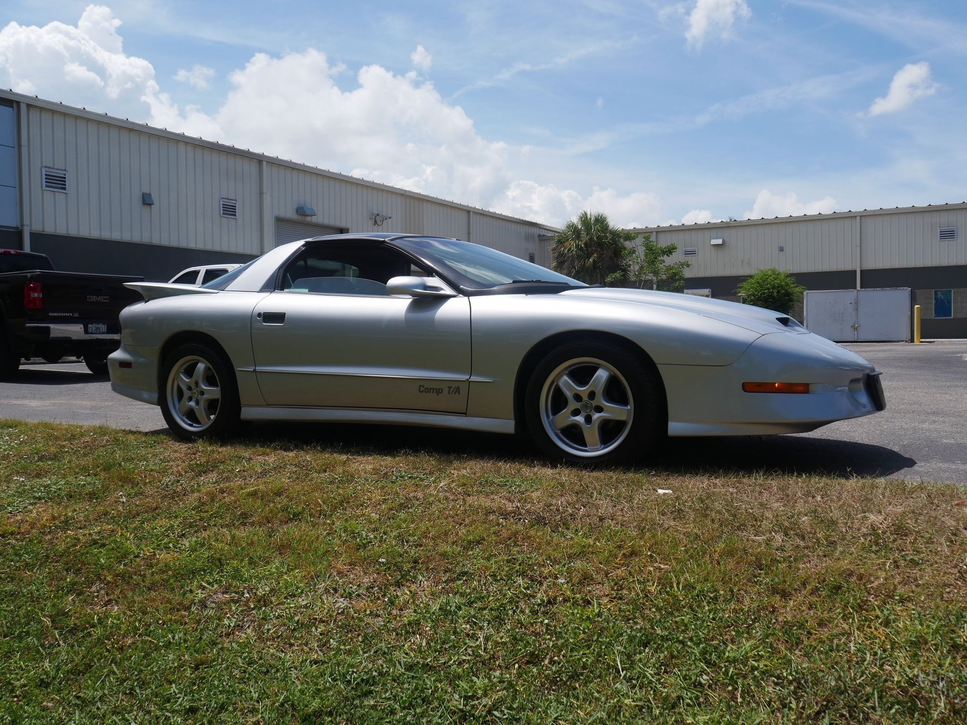 Used 1997 Pontiac Firebird Trans Am RWD image 36