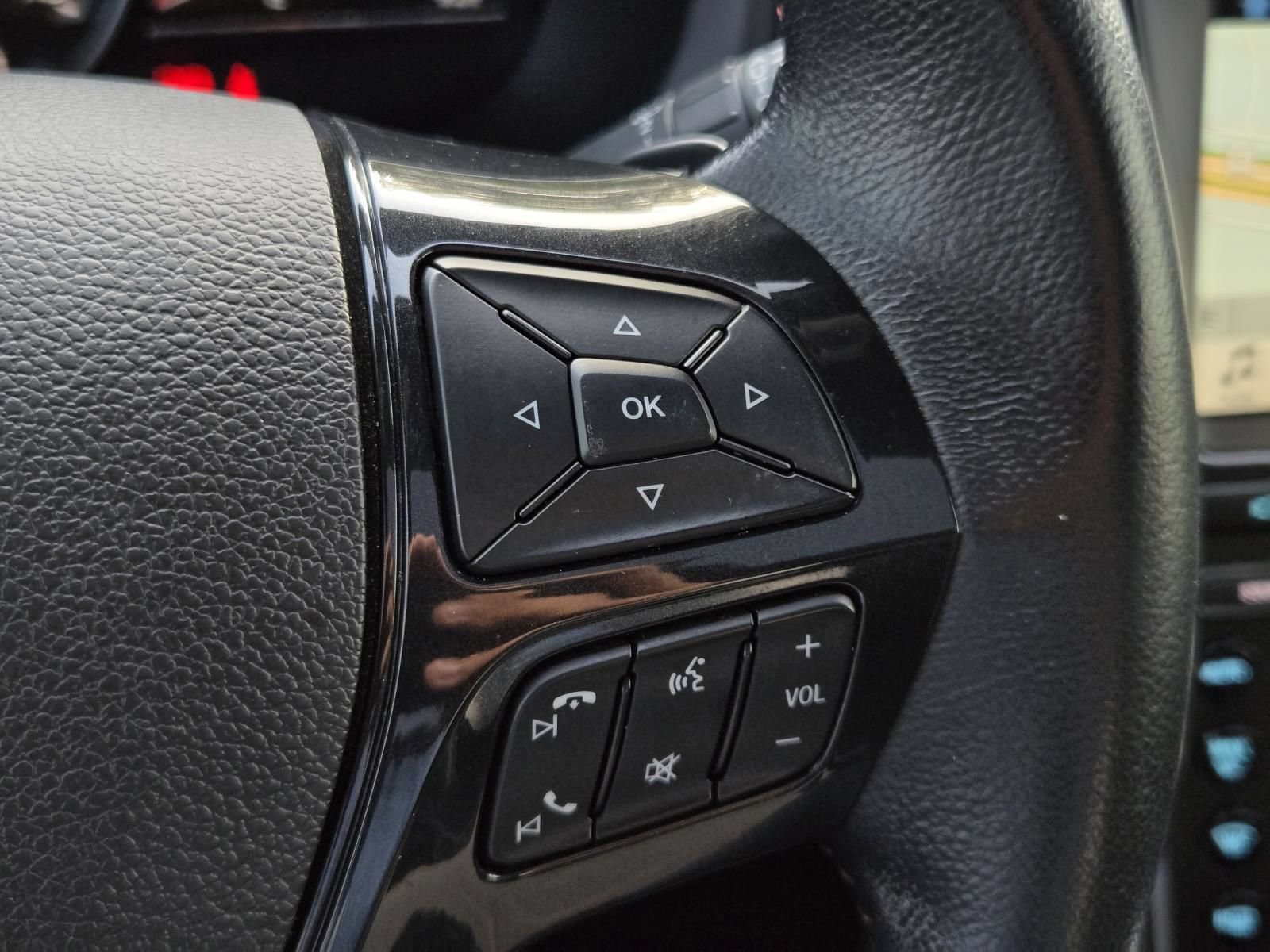 Used 2018 Ford Explorer Sport w/ Equipment Group 401A AWD/4WD image 36