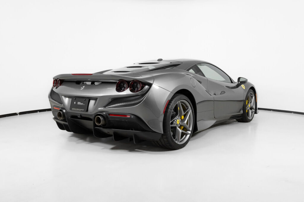 Used 2022 Ferrari F8 Tributo image 9