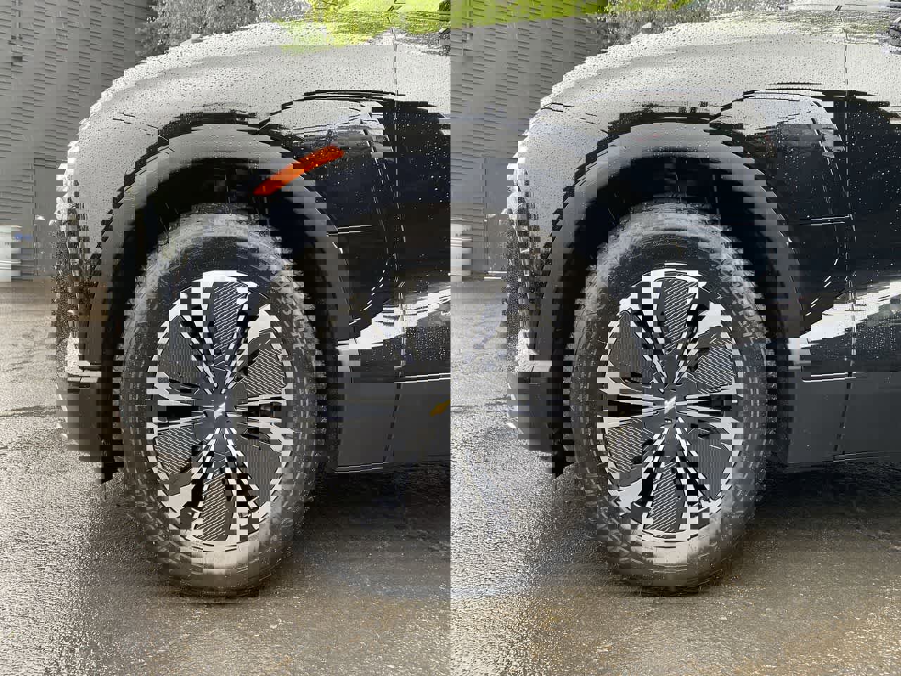 Used 2024 Chevrolet Blazer EV LT AWD/4WD image 11