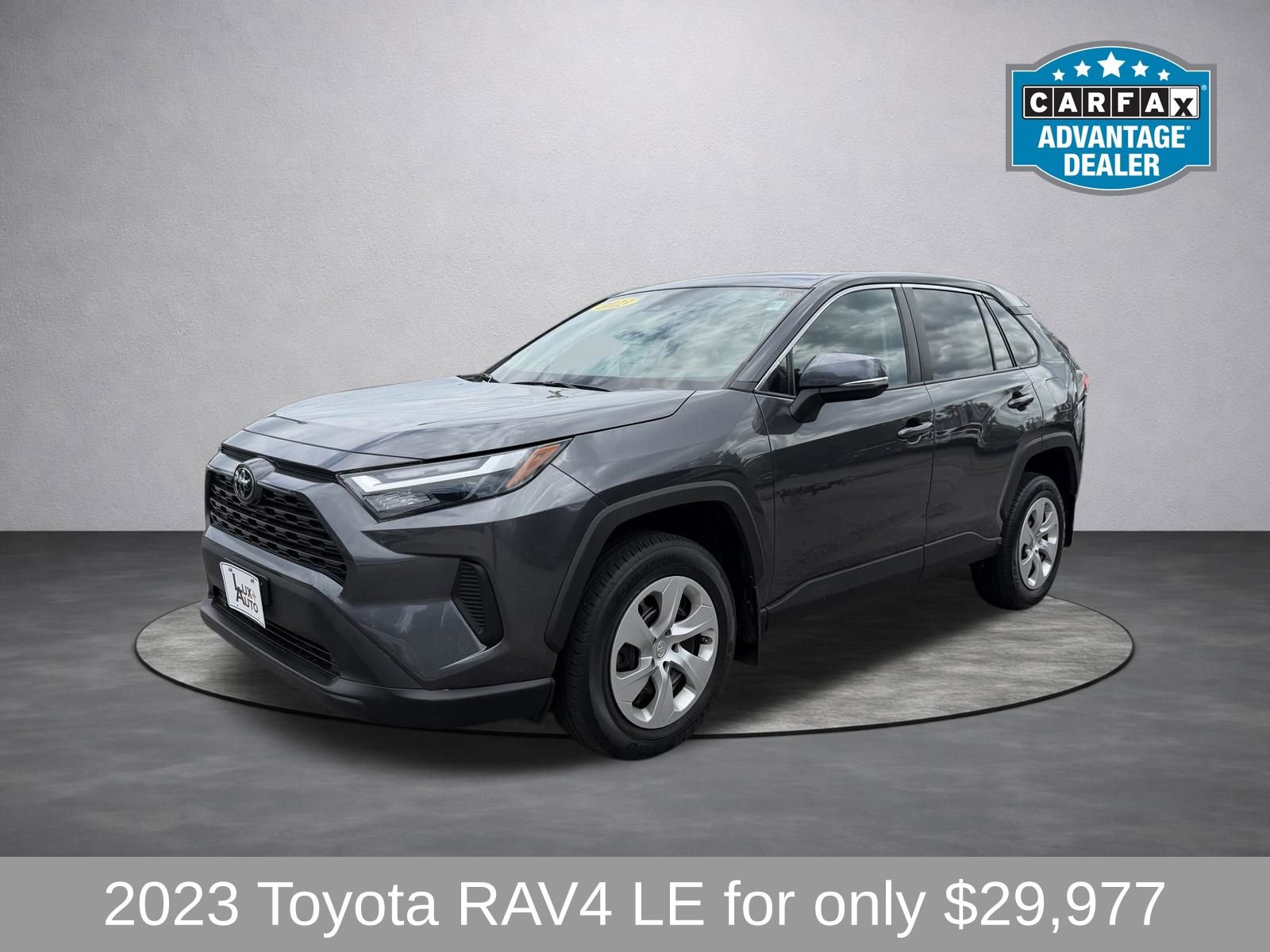 Used 2023 Toyota RAV4 LE AWD/4WD image 10