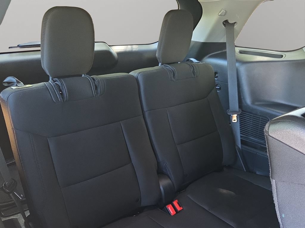 Used 2024 Ford Explorer XLT AWD/4WD image 15