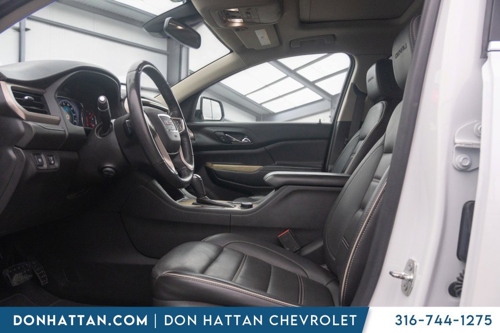 Used 2018 GMC Acadia Denali w/ Technology Package AWD/4WD image 3
