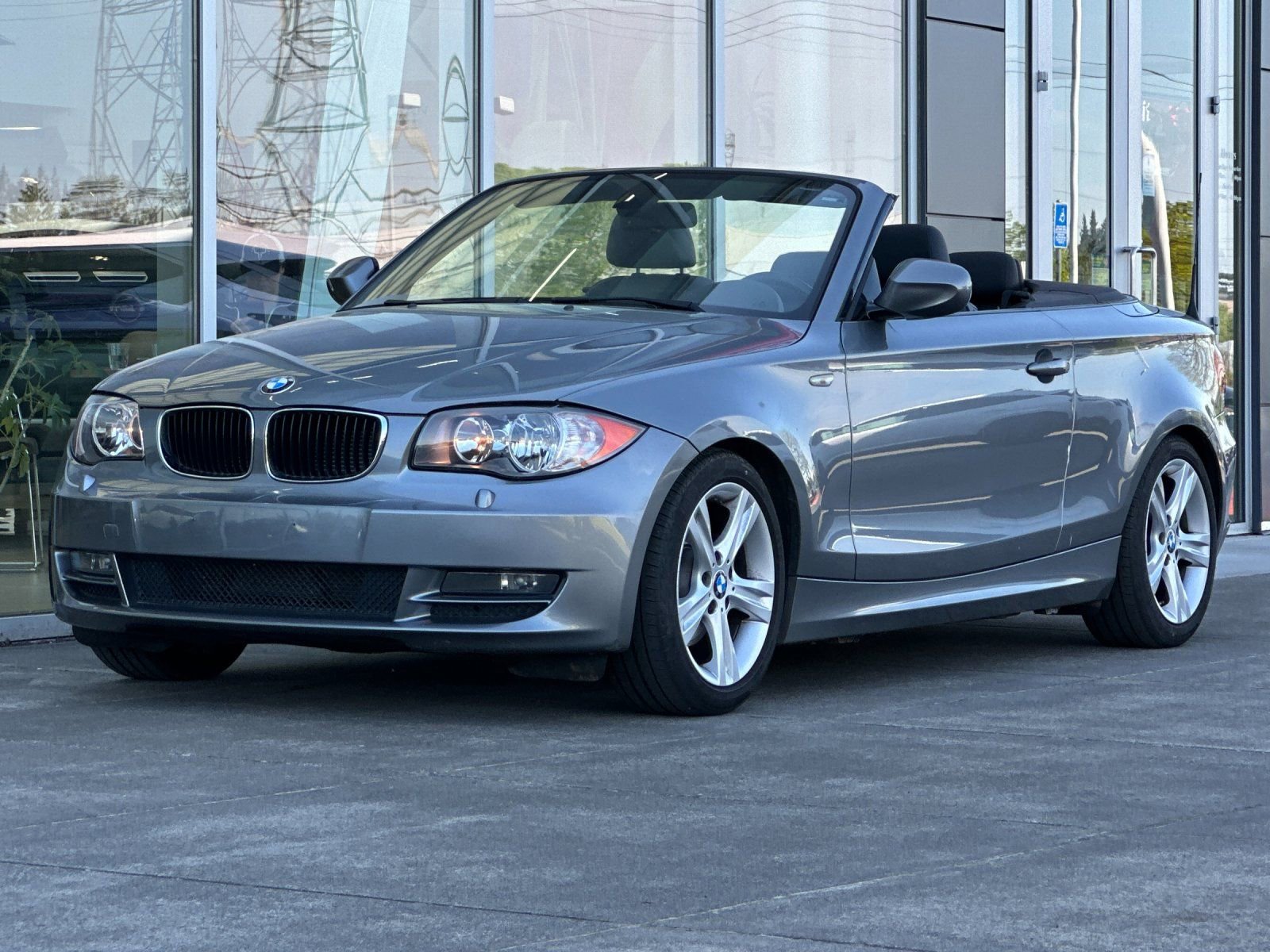 Used 2011 BMW 128i Convertible RWD image 8