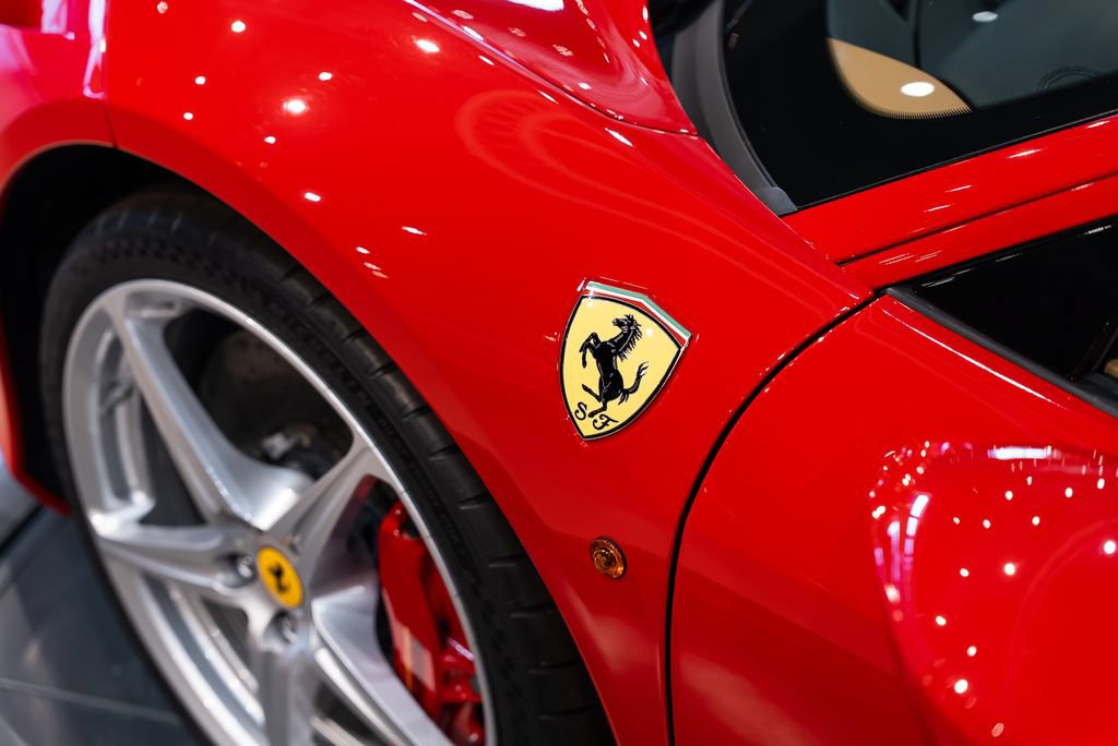 Used 2010 Ferrari 458 Italia Coupe RWD image 12
