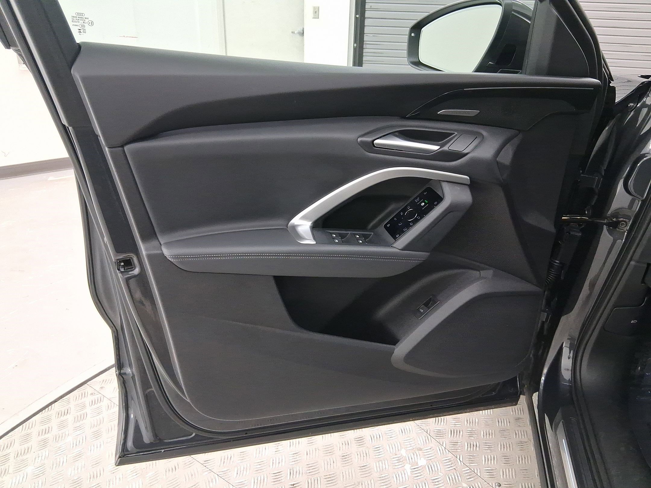 Used 2025 Audi Q5 Premium Plus w/ Premium Plus image 20