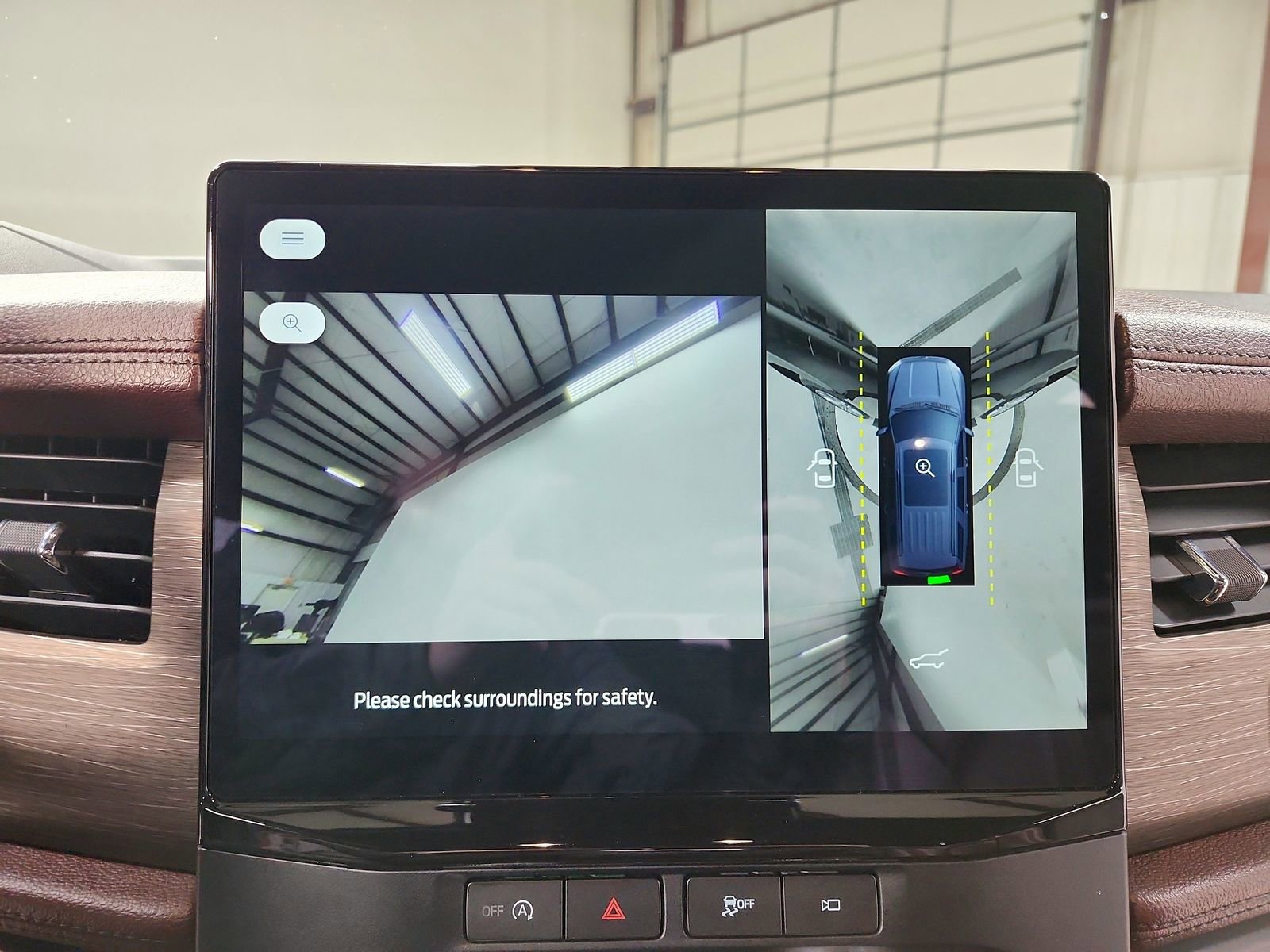 Used 2024 Ford Expedition Limited image 31