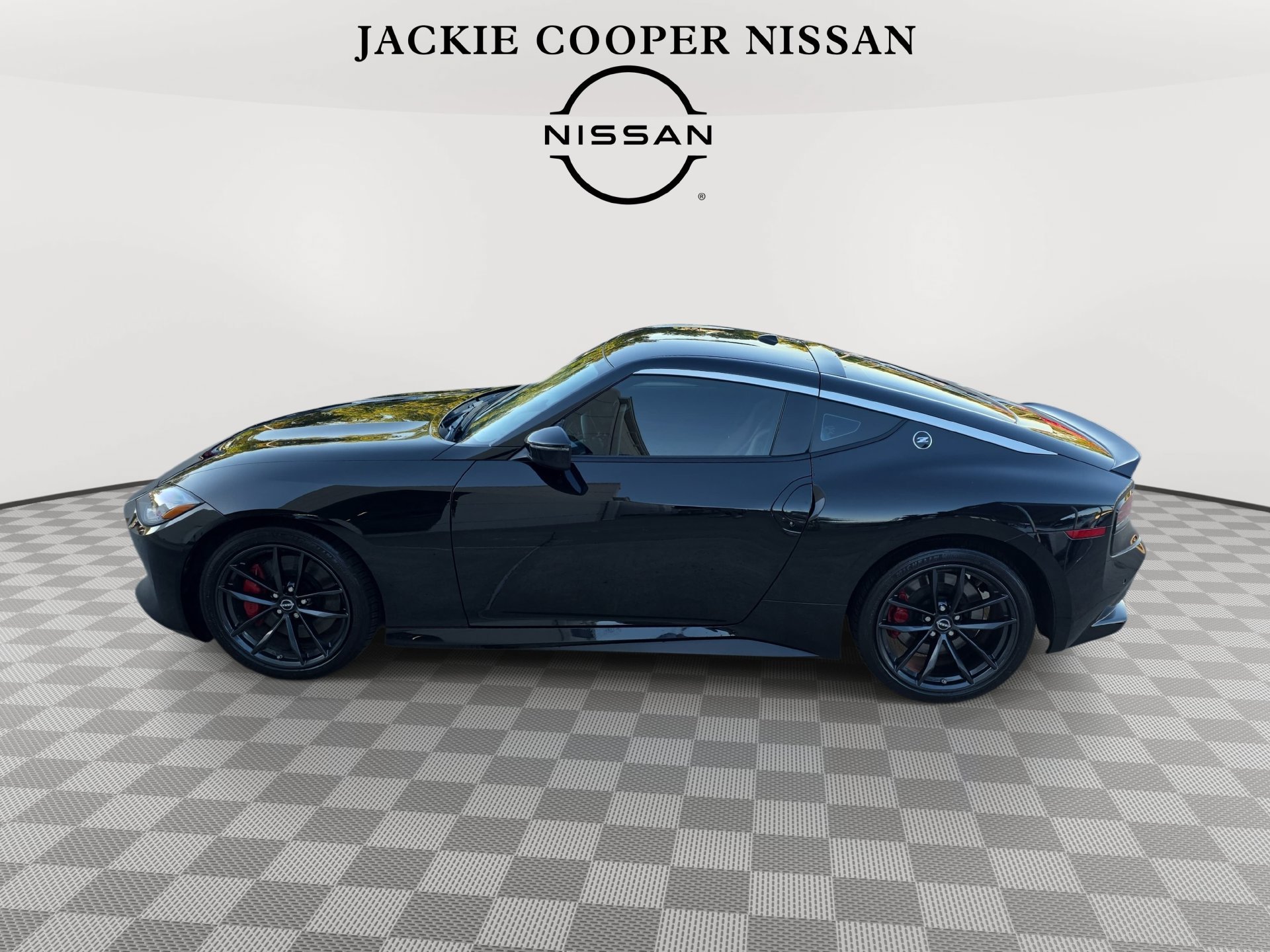 Used 2024 Nissan Z Performance w/ Floor Mat Package RWD image 8